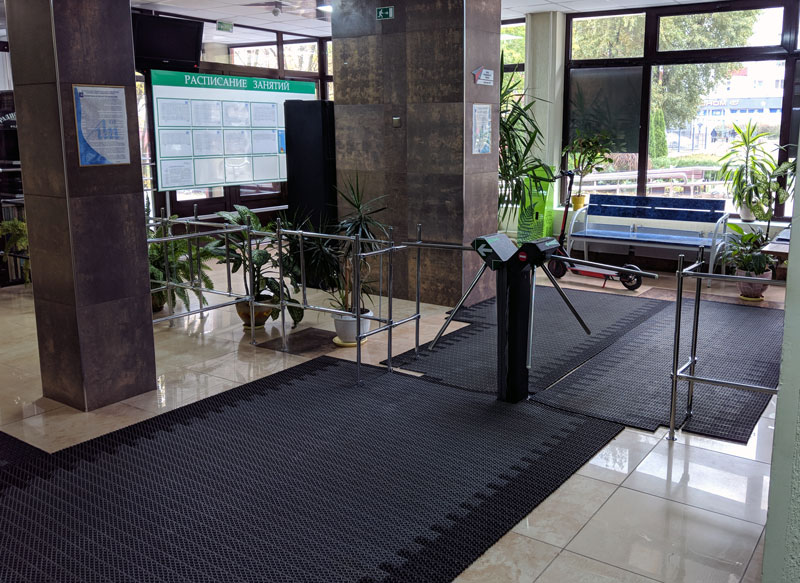 Установка ограждений для СКУД